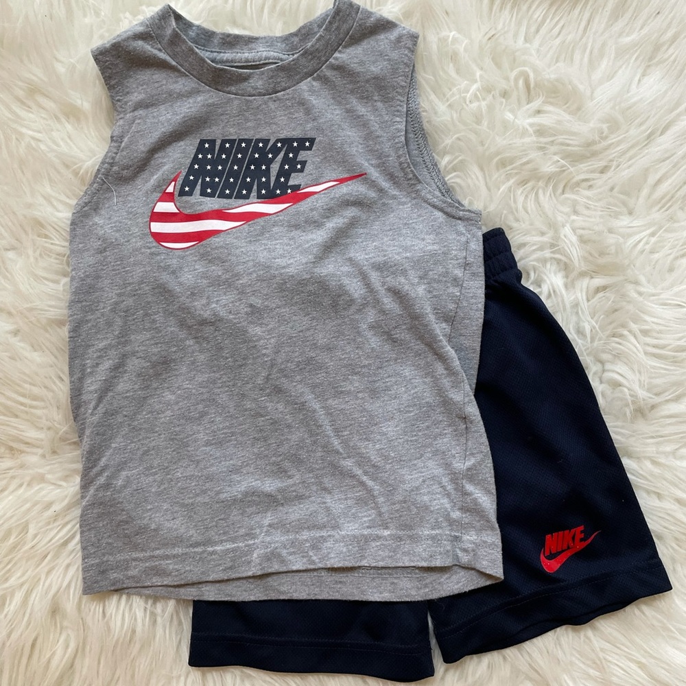 Toddler Boys Logo Nike Tank & Shorts Set 2T